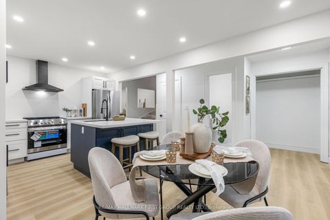Photo 4 at 75 - 270 Timberbank Boulevard, L'Amoreaux, Toronto