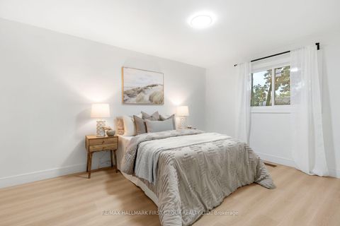 Photo 15 at 75 - 270 Timberbank Boulevard, L'Amoreaux, Toronto