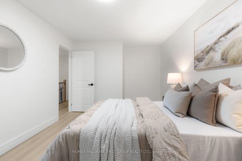 Photo 16 at 75 - 270 Timberbank Boulevard, L'Amoreaux, Toronto