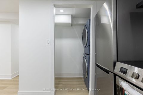 Photo 19 at 75 - 270 Timberbank Boulevard, L'Amoreaux, Toronto