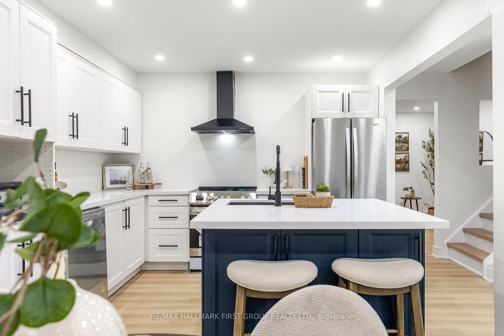 75 - 270 Timberbank Boulevard, L