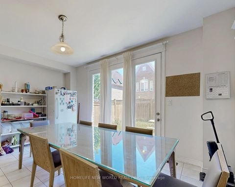 Photo 9 at 54 Thornapple Lane, Oak Ridges Lake Wilcox, Richmond Hill