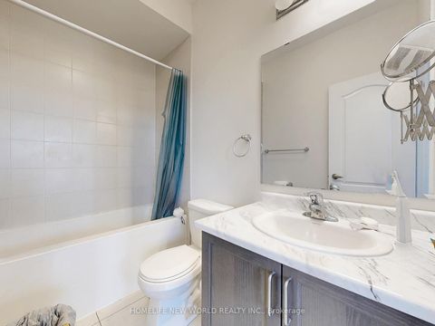 Photo 23 at 54 Thornapple Lane, Oak Ridges Lake Wilcox, Richmond Hill