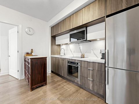Photo 9 at 963 - 25 Adra Grado Way, Bayview Village, Toronto