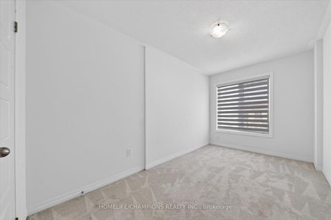 Photo 24 at 39 Delano Way, Woodland Hill, Newmarket