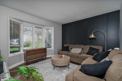 Photo 5 at 1919 Applewood Avenue, Alcona, Innisfil