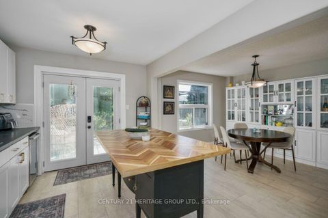 Photo 12 at 1919 Applewood Avenue, Alcona, Innisfil
