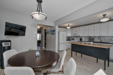 Photo 15 at 1919 Applewood Avenue, Alcona, Innisfil