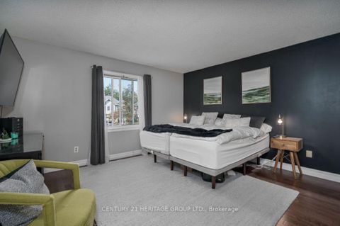 Photo 17 at 1919 Applewood Avenue, Alcona, Innisfil