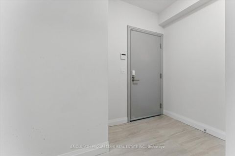Photo 2 at 1502 - 398 Highway 7, Doncrest, Richmond Hill