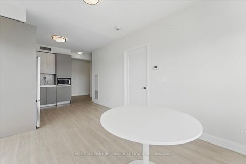 Photo 12 at 1502 - 398 Highway 7, Doncrest, Richmond Hill