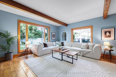 Photo 14 at 122 Fenn Avenue, Windfields, Toronto