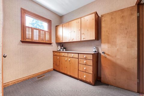 Photo 16 at 122 Fenn Avenue, Windfields, Toronto