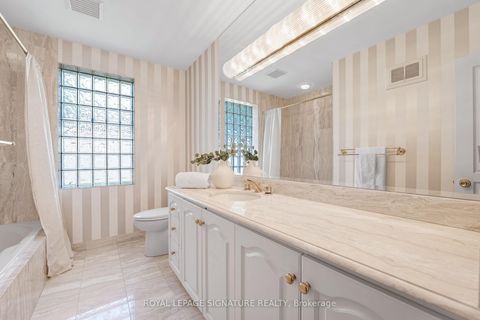 Photo 26 at 122 Fenn Avenue, Windfields, Toronto