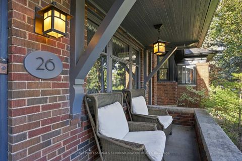 Photo 3 at 26 Larkin Avenue, Swansea, Toronto