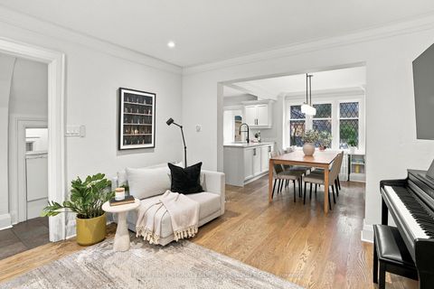 Photo 9 at 26 Larkin Avenue, Swansea, Toronto