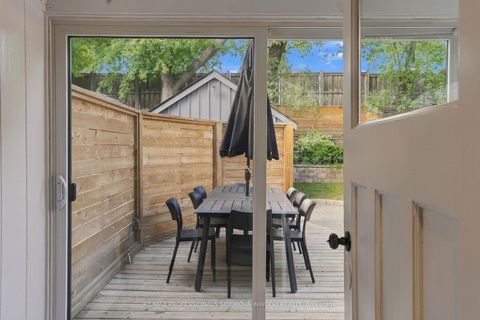 Photo 17 at 26 Larkin Avenue, Swansea, Toronto