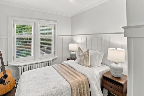 Photo 23 at 26 Larkin Avenue, Swansea, Toronto