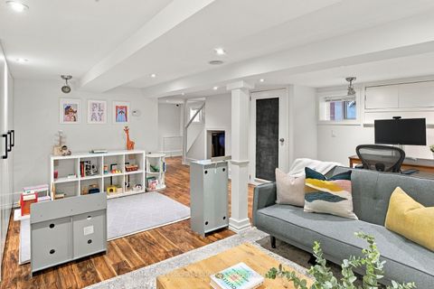 Photo 31 at 26 Larkin Avenue, Swansea, Toronto