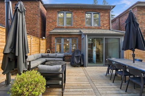 Photo 38 at 26 Larkin Avenue, Swansea, Toronto