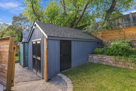 Photo 42 at 26 Larkin Avenue, Swansea, Toronto