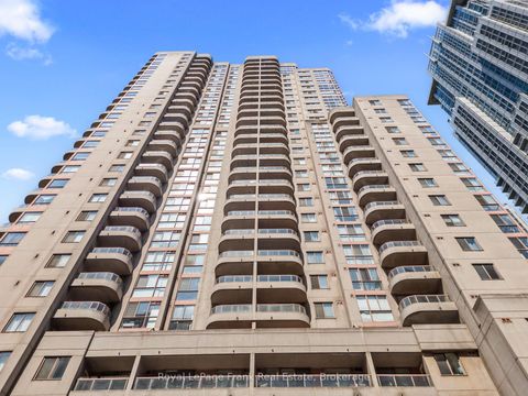 Photo 2 at 2910 - 736 Bay Street, Bay Street Corridor, Toronto