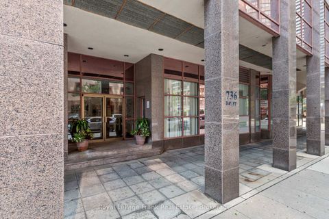 Photo 3 at 2910 - 736 Bay Street, Bay Street Corridor, Toronto