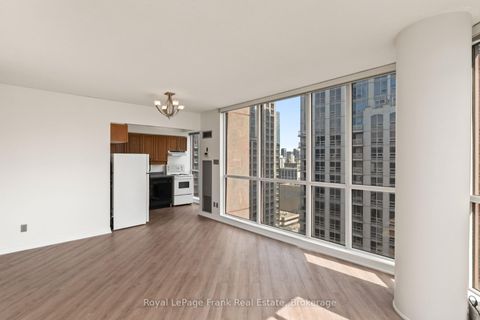 Photo 6 at 2910 - 736 Bay Street, Bay Street Corridor, Toronto