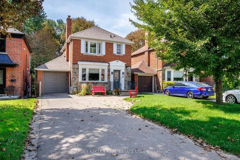 Photo 2 at 52 Park Hill Road, Forest Hill North, Toronto