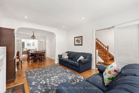 Photo 4 at 52 Park Hill Road, Forest Hill North, Toronto