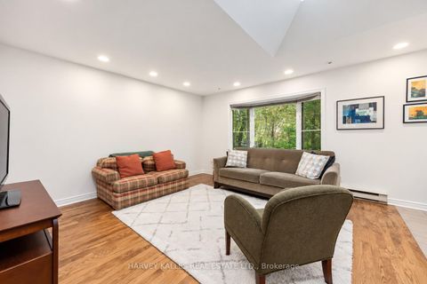 Photo 10 at 52 Park Hill Road, Forest Hill North, Toronto