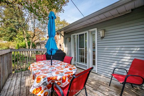 Photo 14 at 52 Park Hill Road, Forest Hill North, Toronto