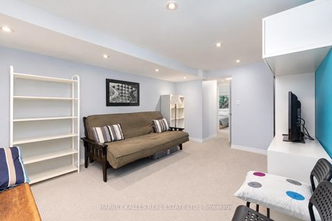 Photo 19 at 52 Park Hill Road, Forest Hill North, Toronto