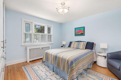 Photo 22 at 52 Park Hill Road, Forest Hill North, Toronto