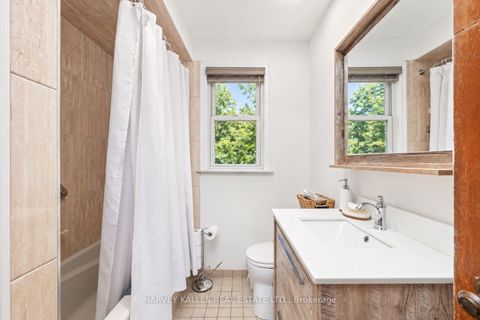 Photo 23 at 52 Park Hill Road, Forest Hill North, Toronto