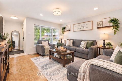 Photo 2 at 122 Parsell Square, Malvern, Toronto