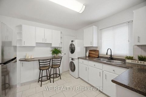 Photo 5 at 122 Parsell Square, Malvern, Toronto