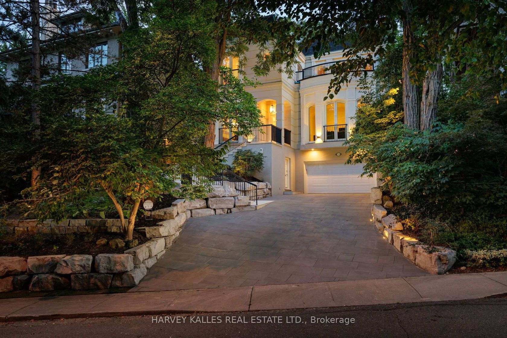 17A Avondale Road, Moore Park, Toronto photo number 2