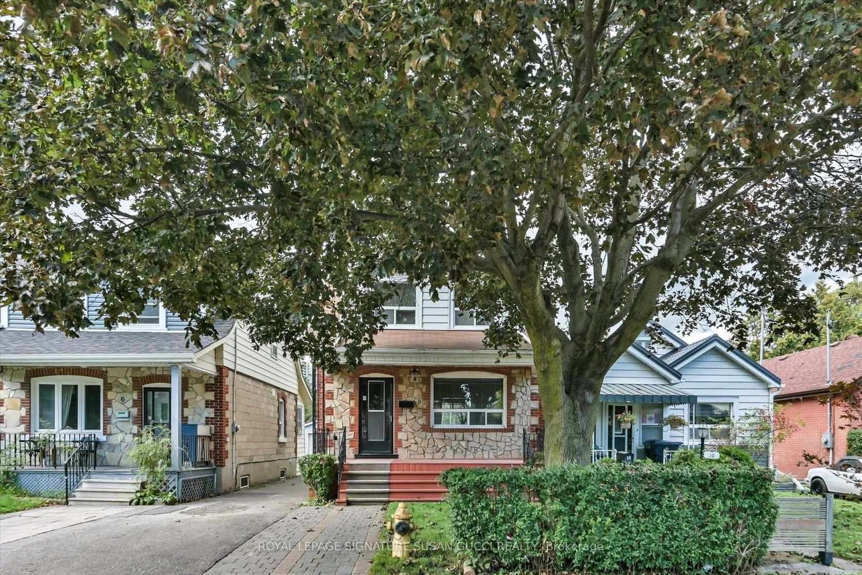 8 Sutherland Avenue, Crescent Town, Toronto photo 8