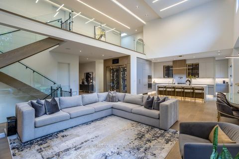 Photo 17 at 14 Penhale Drive, Humber Heights, Toronto