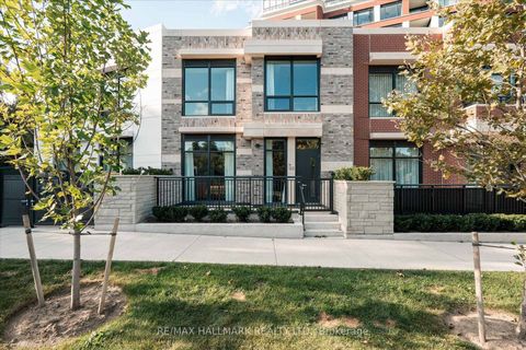 Photo 2 at TH  122 - 259 The Kingsway, Humber Valley, Toronto