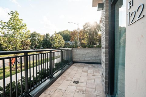 Photo 5 at TH  122 - 259 The Kingsway, Humber Valley, Toronto