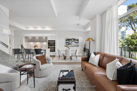 Photo 13 at TH  122 - 259 The Kingsway, Humber Valley, Toronto