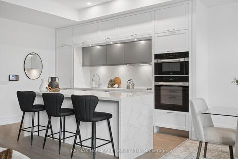 Photo 14 at TH  122 - 259 The Kingsway, Humber Valley, Toronto