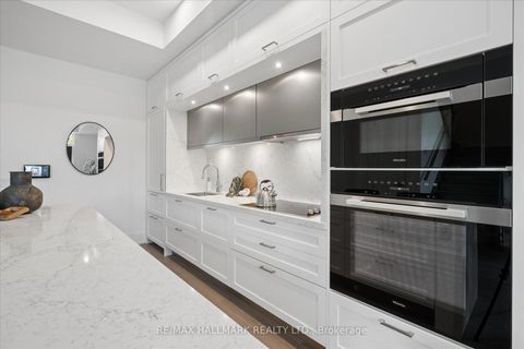 Photo 16 at TH  122 - 259 The Kingsway, Humber Valley, Toronto