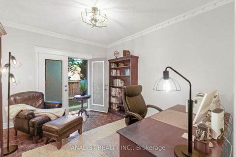 Photo 13 at 21 Capner Court, Kleinburg, Vaughan