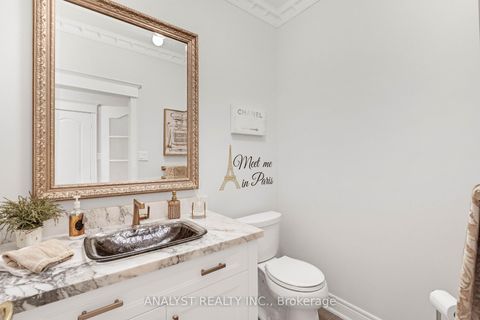 Photo 16 at 21 Capner Court, Kleinburg, Vaughan