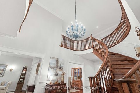 Photo 17 at 21 Capner Court, Kleinburg, Vaughan