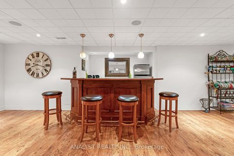 Photo 34 at 21 Capner Court, Kleinburg, Vaughan