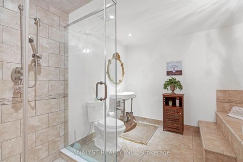 Photo 35 at 21 Capner Court, Kleinburg, Vaughan